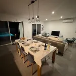 Casa Mikali Holiday home Alfeizerao